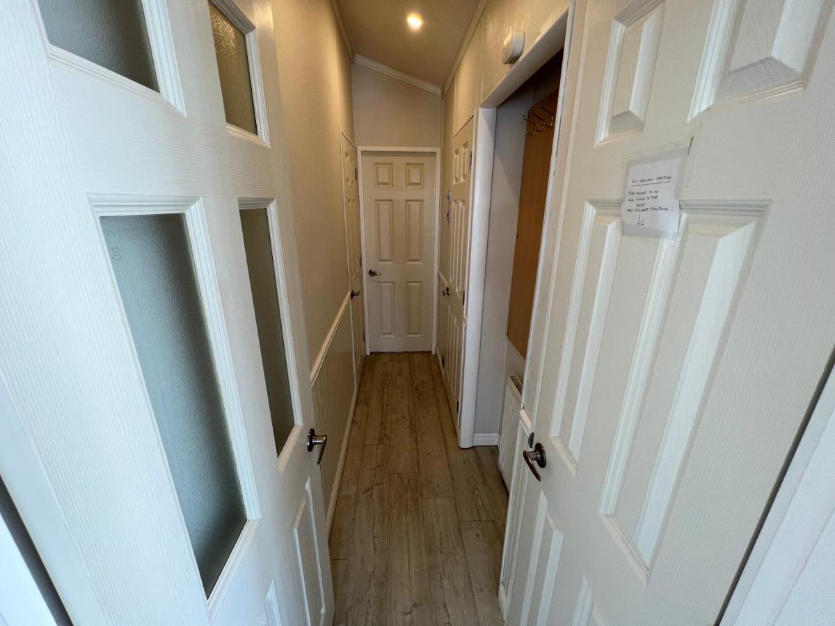 2 Bedroom Lodge Th35, Nodes Point, St Helens, Isle Of Wight St Helens  Bagian luar foto